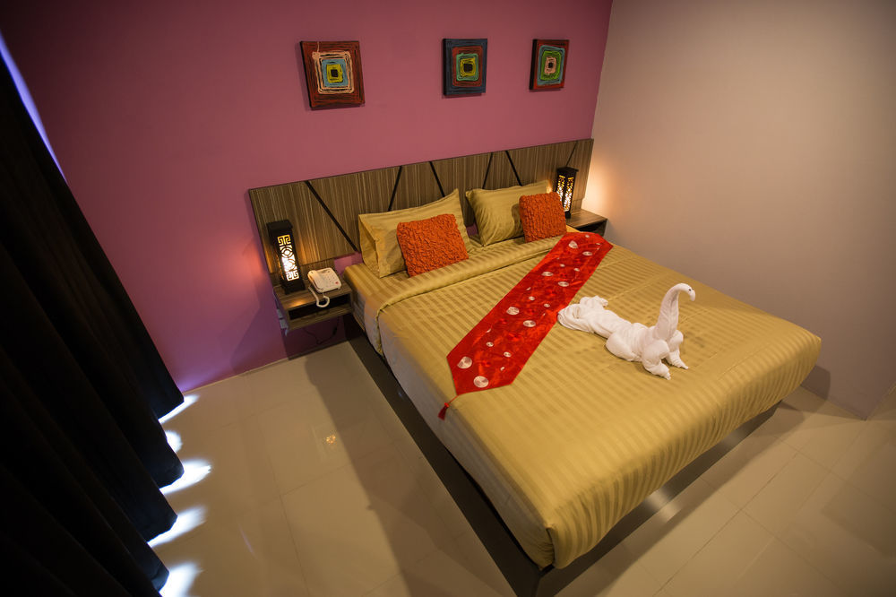 The Airy Residence Bangkok Buitenkant foto